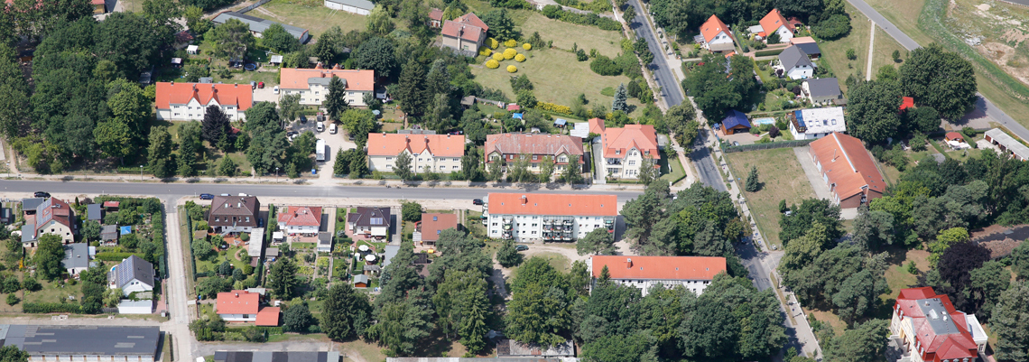 Luftaufnahme vom Wohngebiet "Paul-Singer-Straße und Landhausstraße" der WBG "Aufbau Strausberg