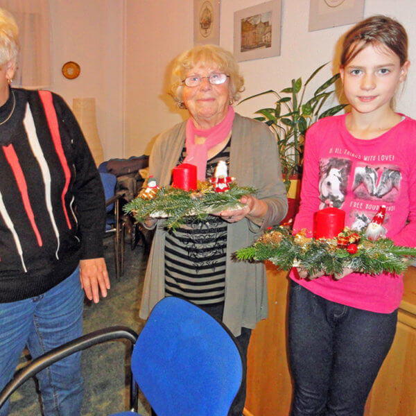 Basteln bei der Volkssolidarität am 29.11.2017