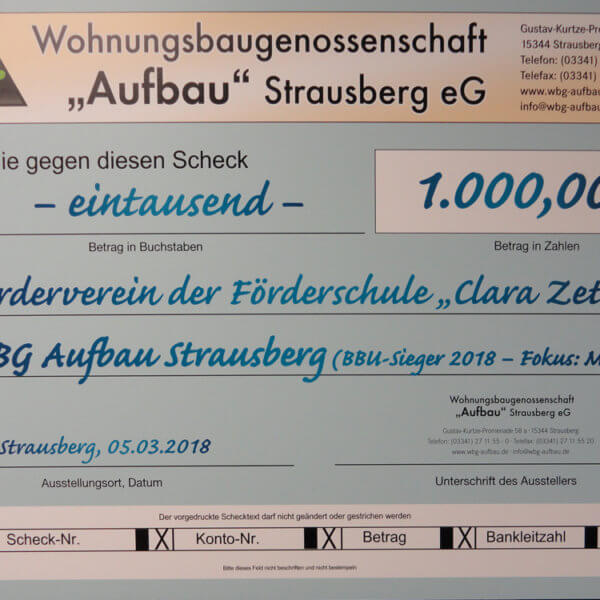 WBG übergibt der Foerderschule den Scheck