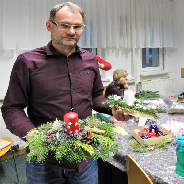 Weihnachtsbasteln 28.11.18 bei der Volkssolidarität