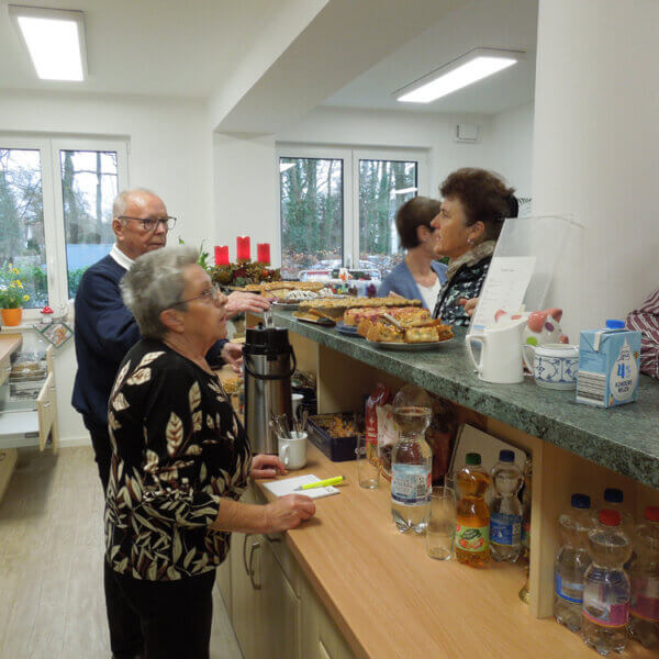 Vorweihnachtliches Gesteckebasteln