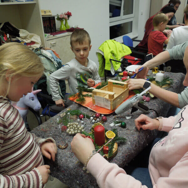 Vorweihnachtliches Gesteckebasteln